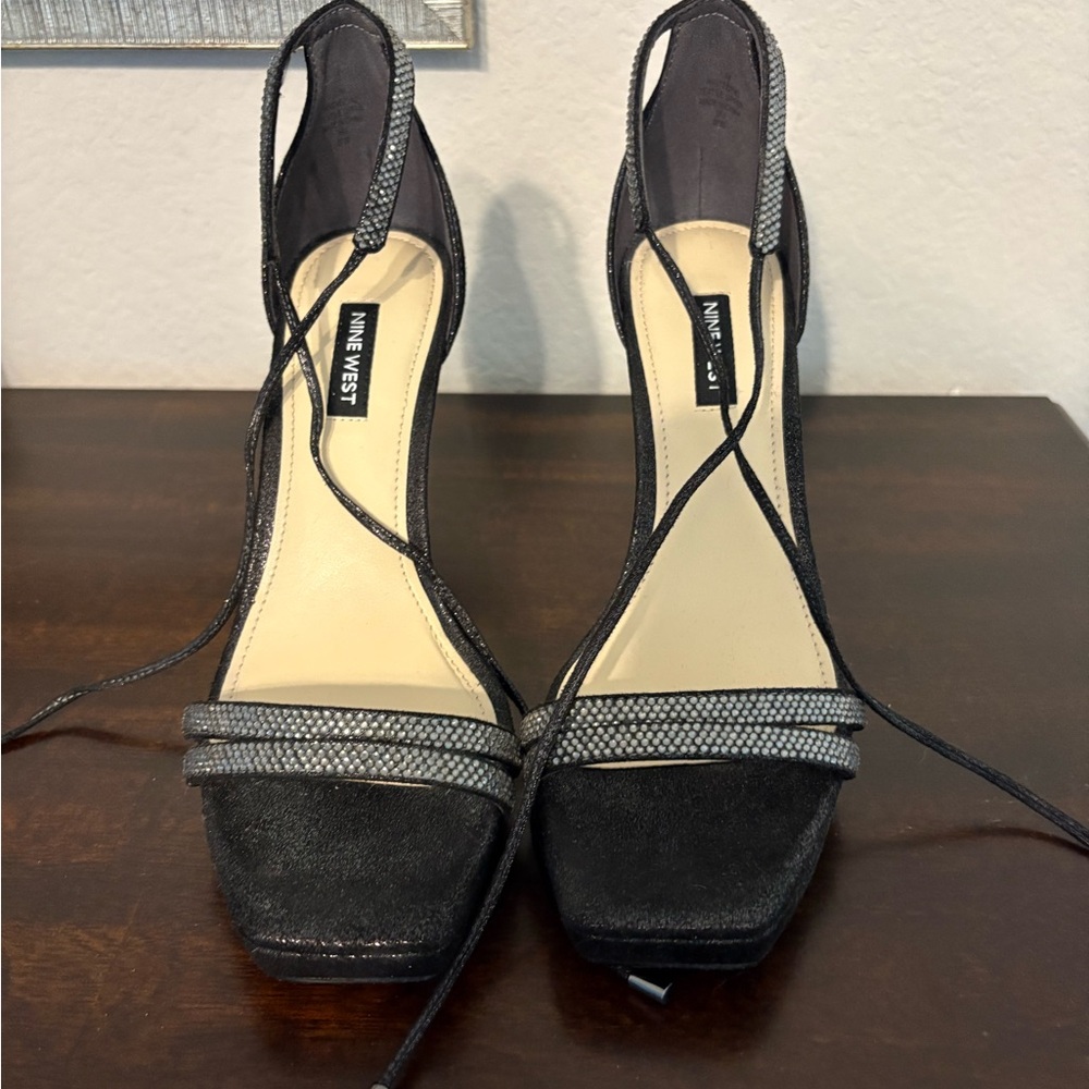 Nine West Platform heels, tie ankle in excellent condition. Size 7.5